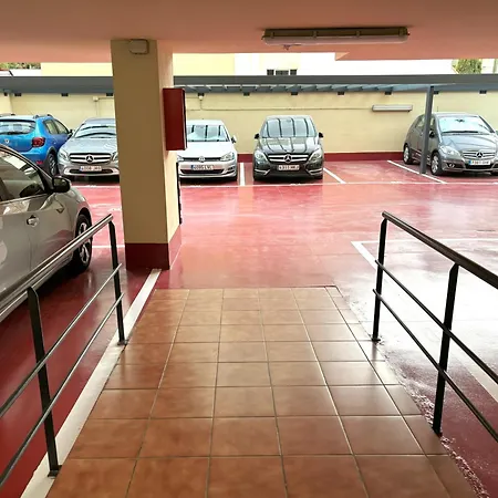 Evans Realty Bf Parking & Piscina & Terraza Фуенхірола